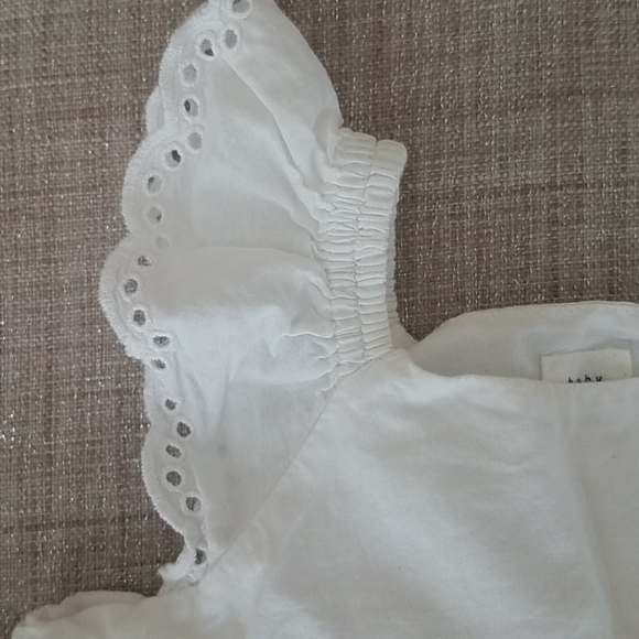 Baby Gap White Eyelet Dress/Top - Picture 3 of 7